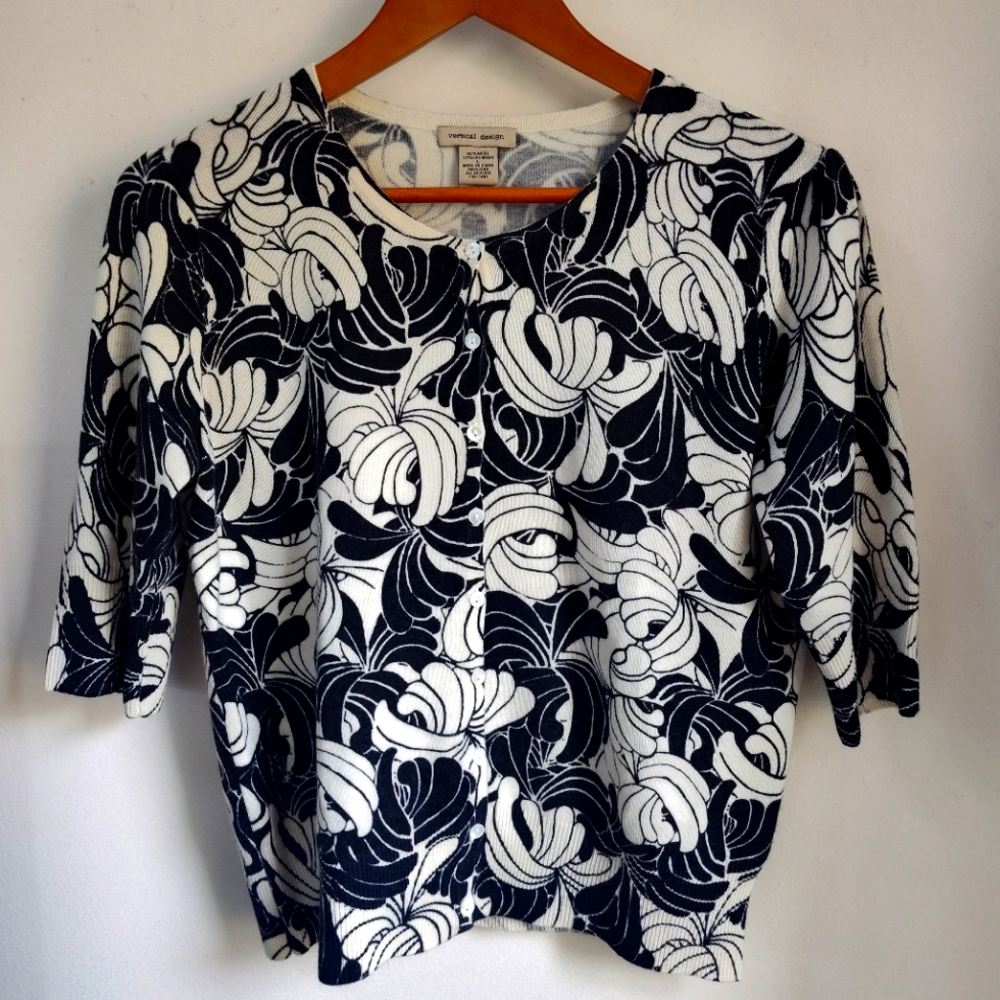 Black and white cream floral cashmere and wool cardigan Vertical Designs szL EUC